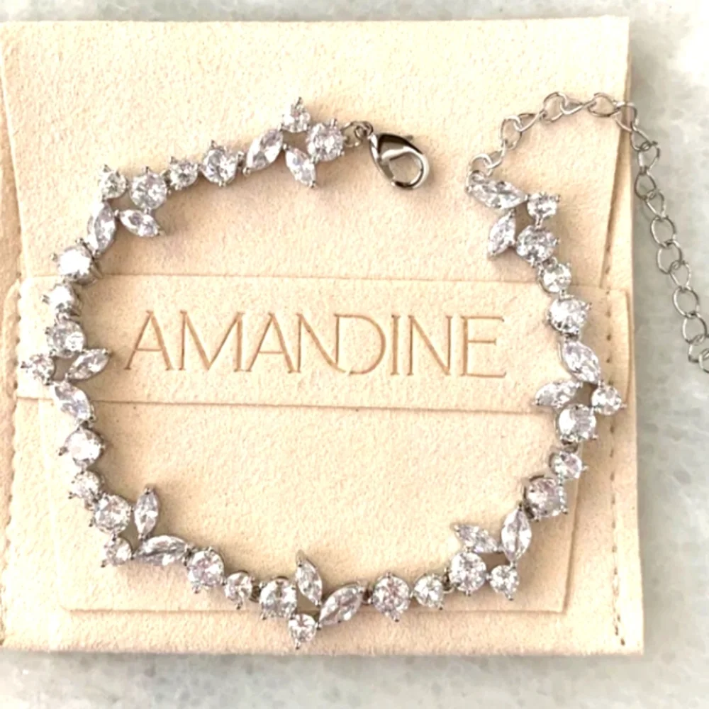 Crystal Cluster Bracelet - Picture 1 of 2